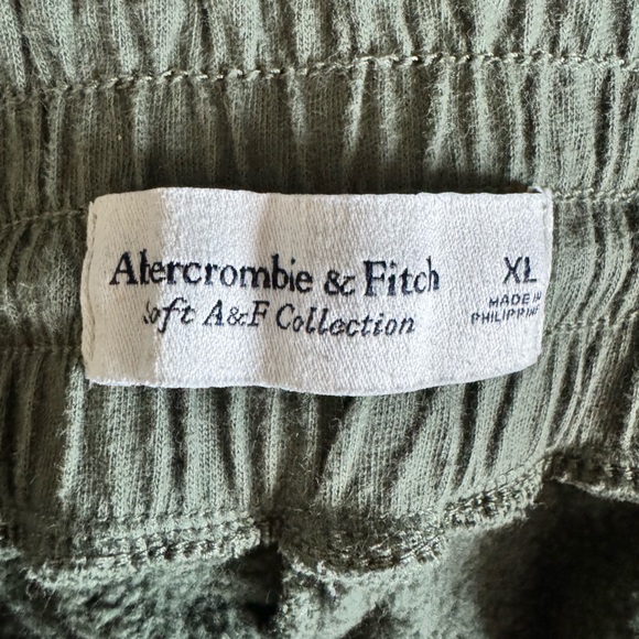 Abercrombie Dolphin Hem Fleece Shorts size XL - Picture 5 of 5